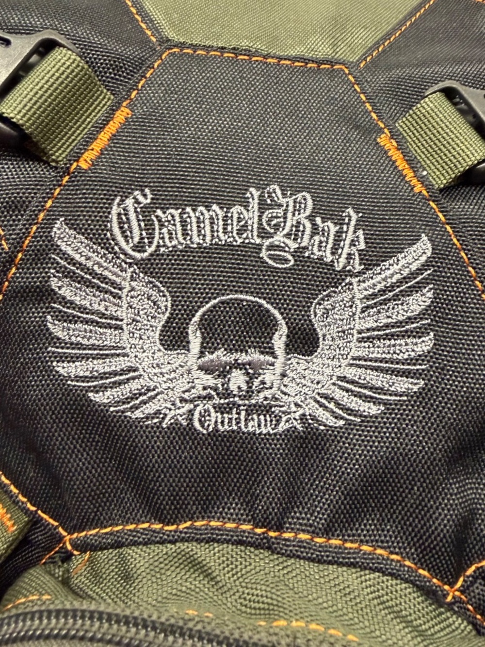 Camelbak backpack - Picture 2 of 3